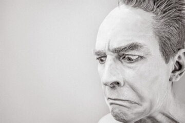 homem da mão mirrada